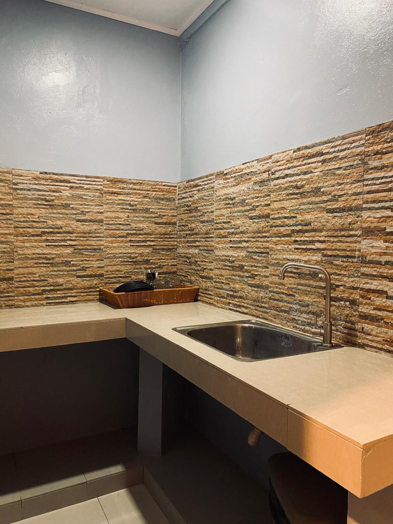 Lakayo Hillside Apartelle 圣胡安 外观 照片