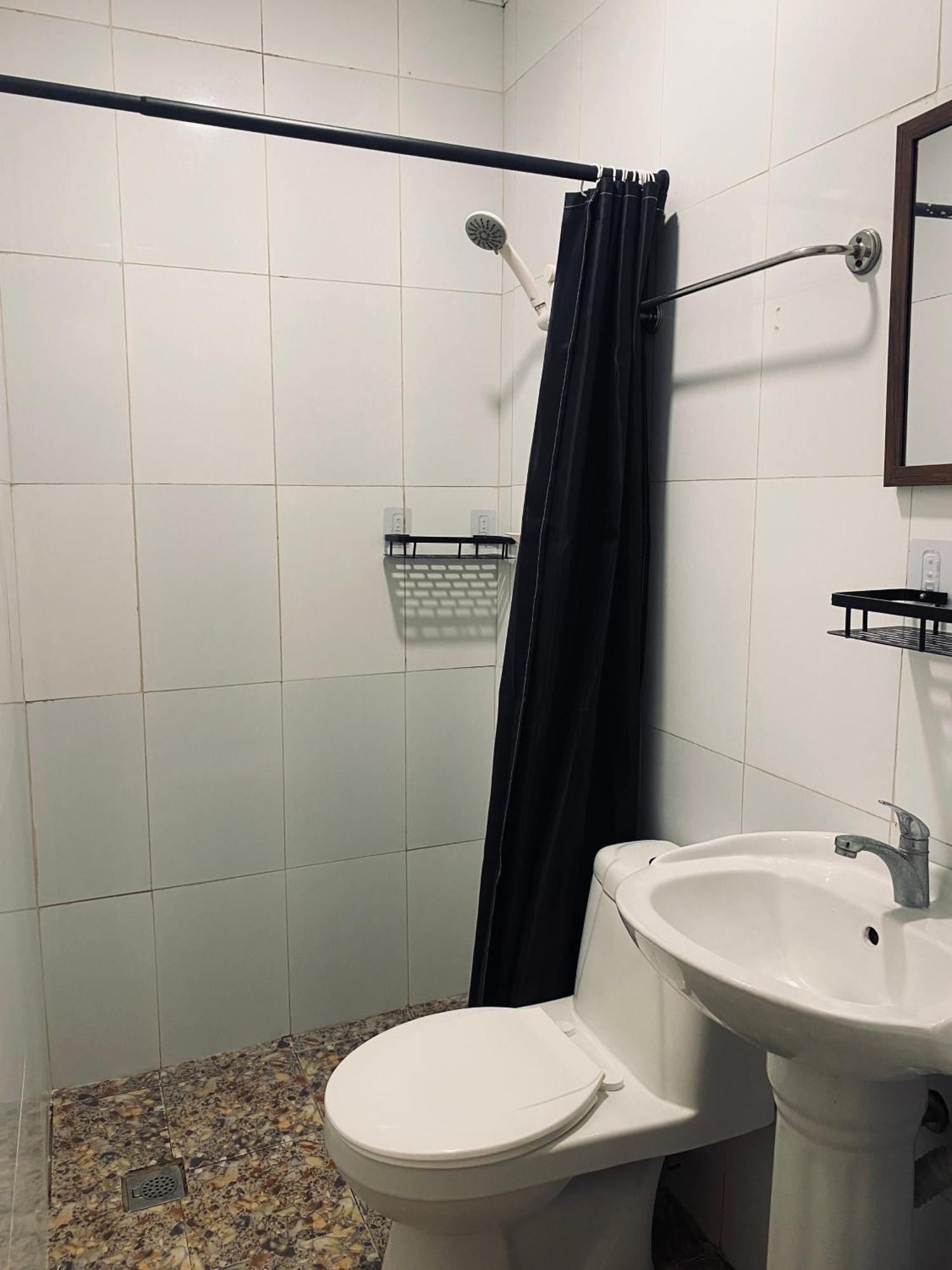 Lakayo Hillside Apartelle 圣胡安 外观 照片